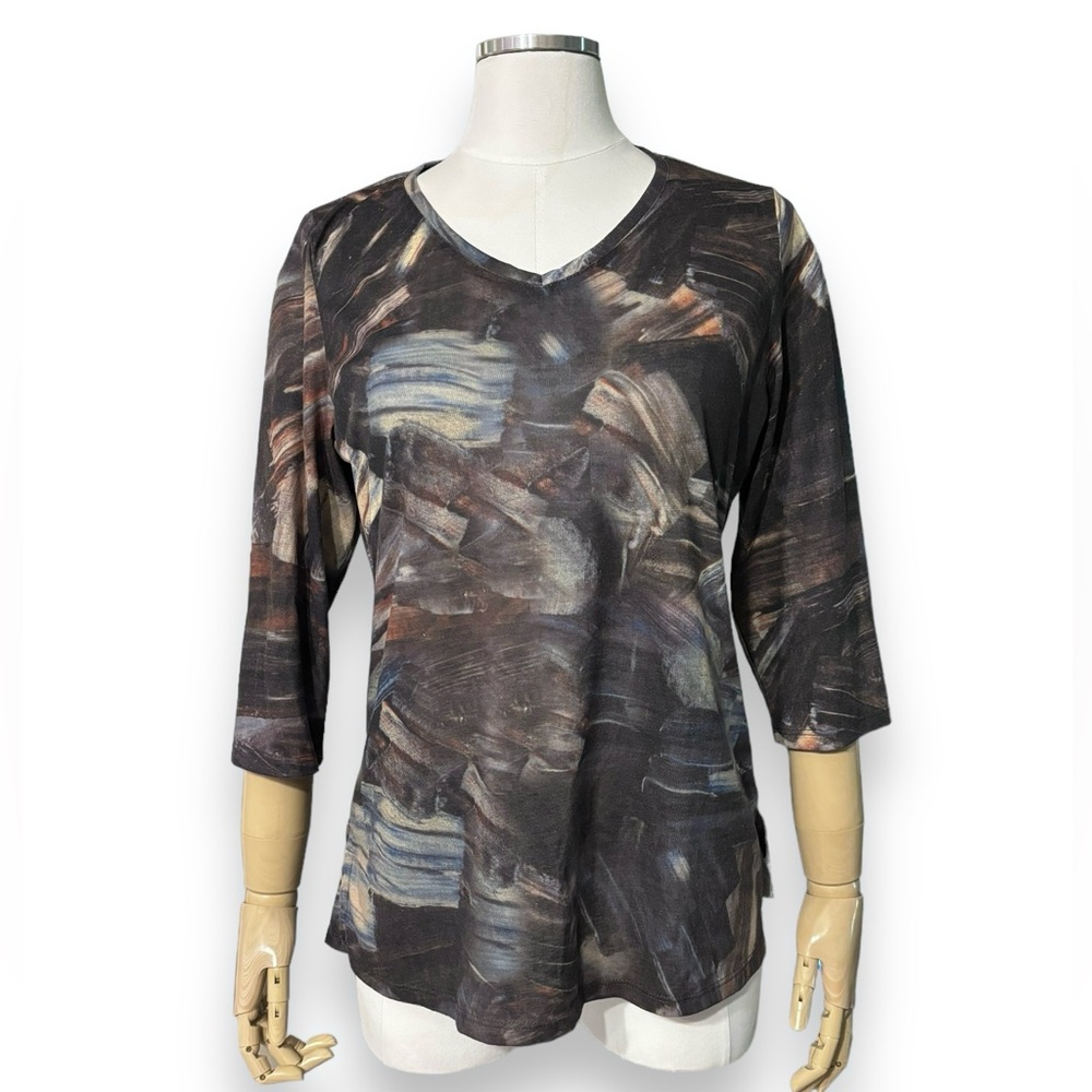 FDJ V-Neck 3/4 Sleeve Top Brush Stroke Print
